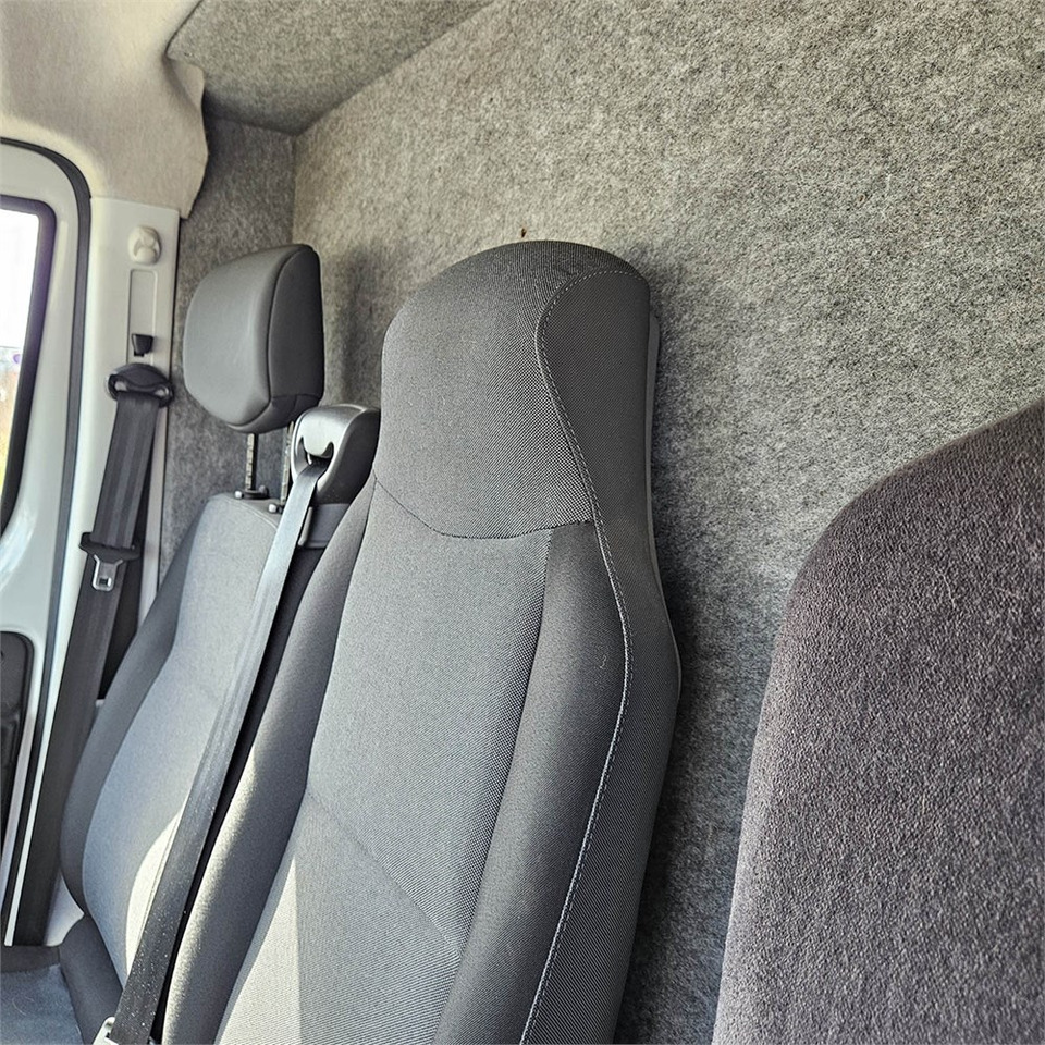 Panel van Iveco Daily 50-170: picture 15