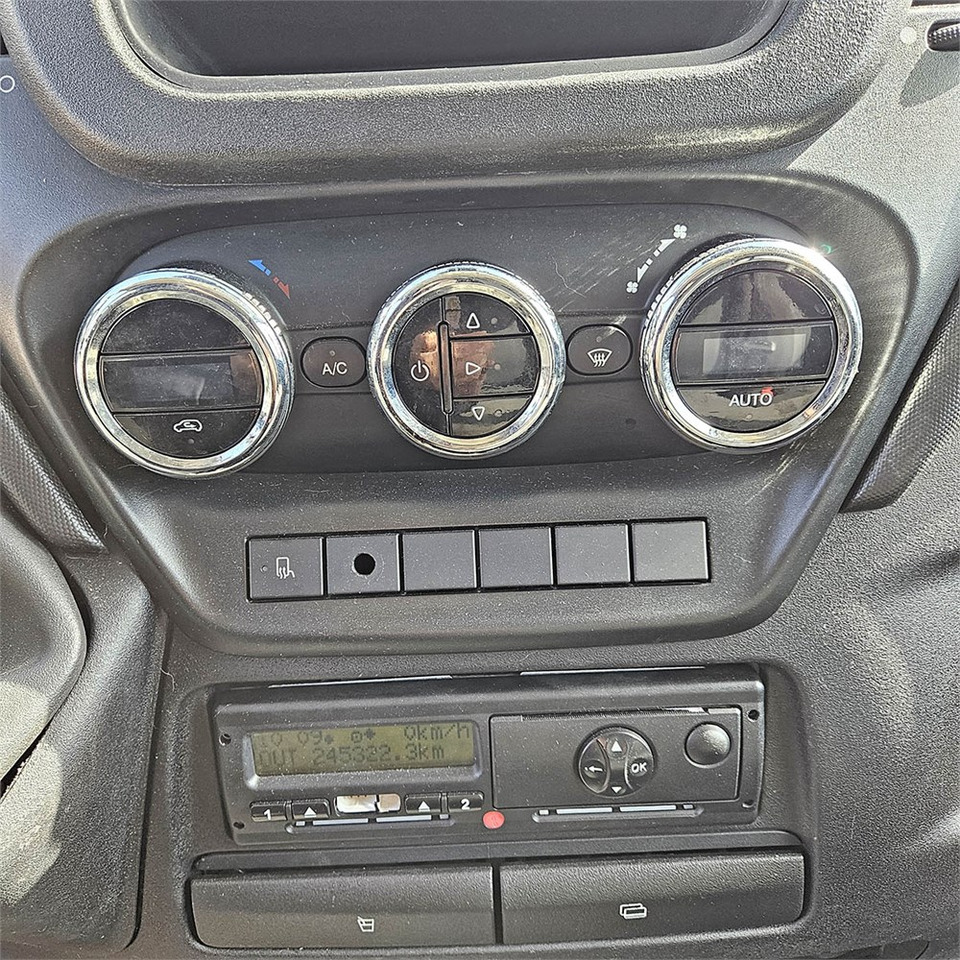 Panel van Iveco Daily 50-170: picture 20