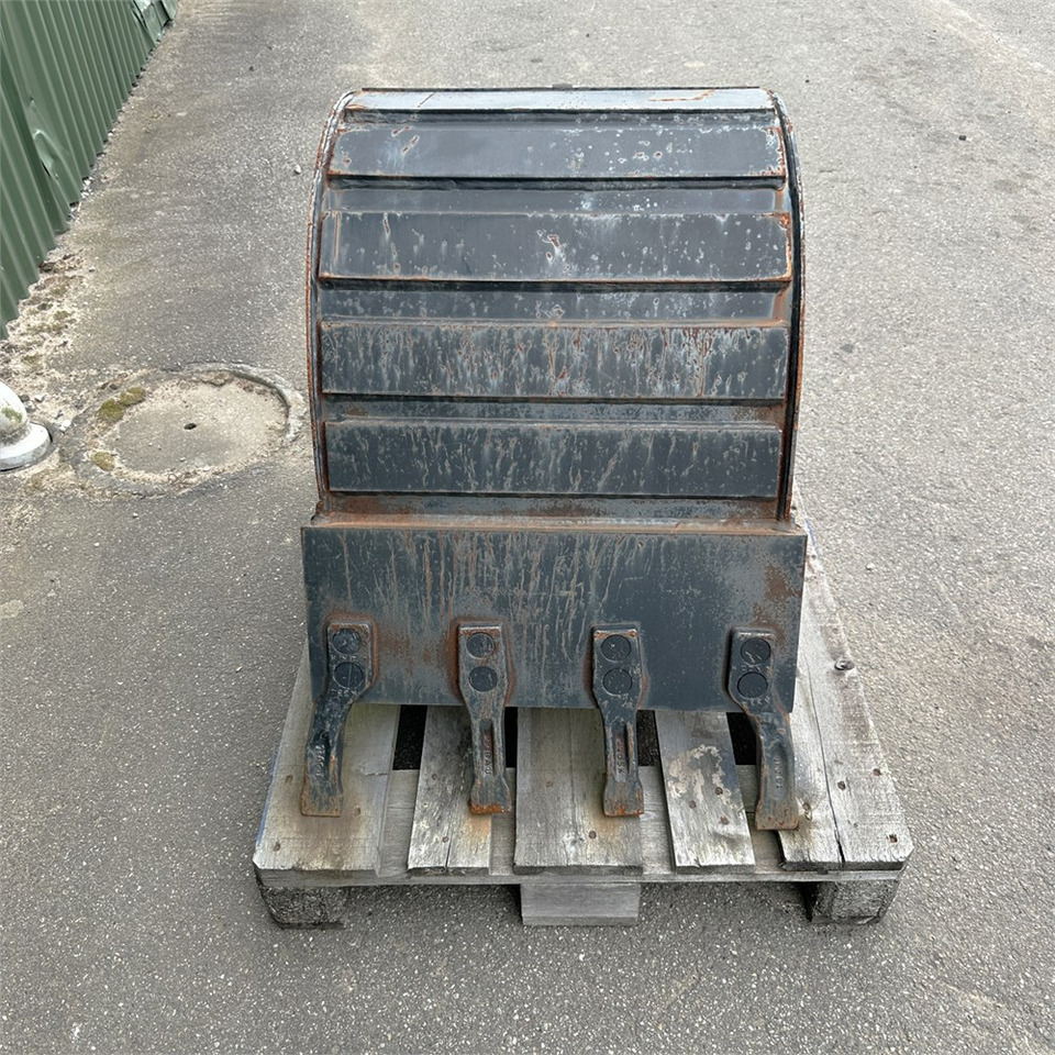 JCB Quick coupler - Excavator bucket for Construction machinery: picture 2 JCB Quick coupler - Excavator bucket for Construction machinery: picture 2