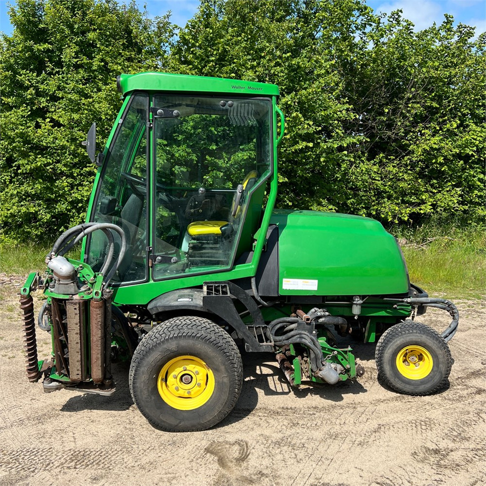 John Deere 8700 PC FM - Garden mower: picture 2 John Deere 8700 PC FM - Garden mower: picture 2