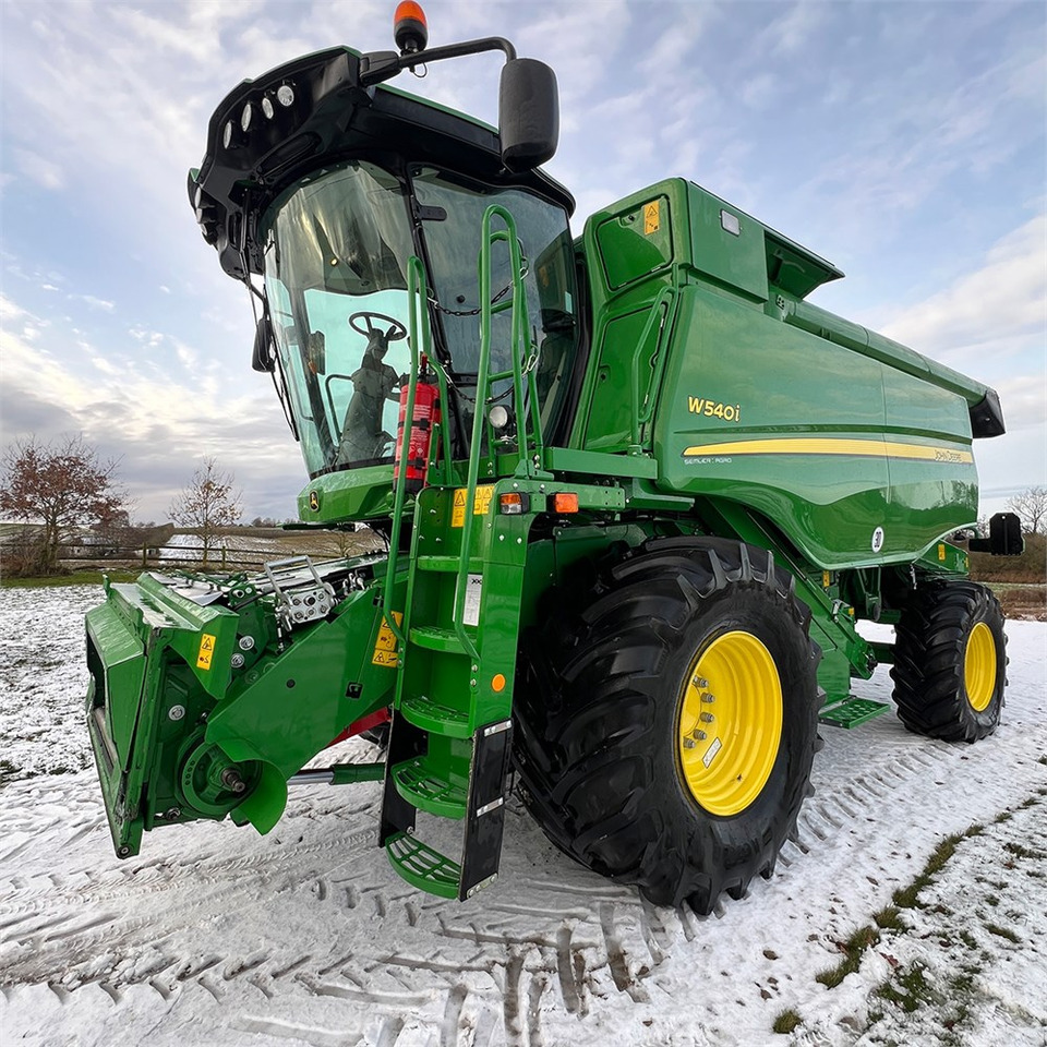 John Deere W540i - Harvester: picture 1 John Deere W540i - Harvester: picture 1
