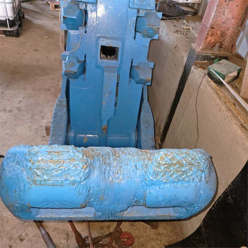 Krupp CP2300 - Demolition shears for Construction machinery: picture 5 Krupp CP2300 - Demolition shears for Construction machinery: picture 5