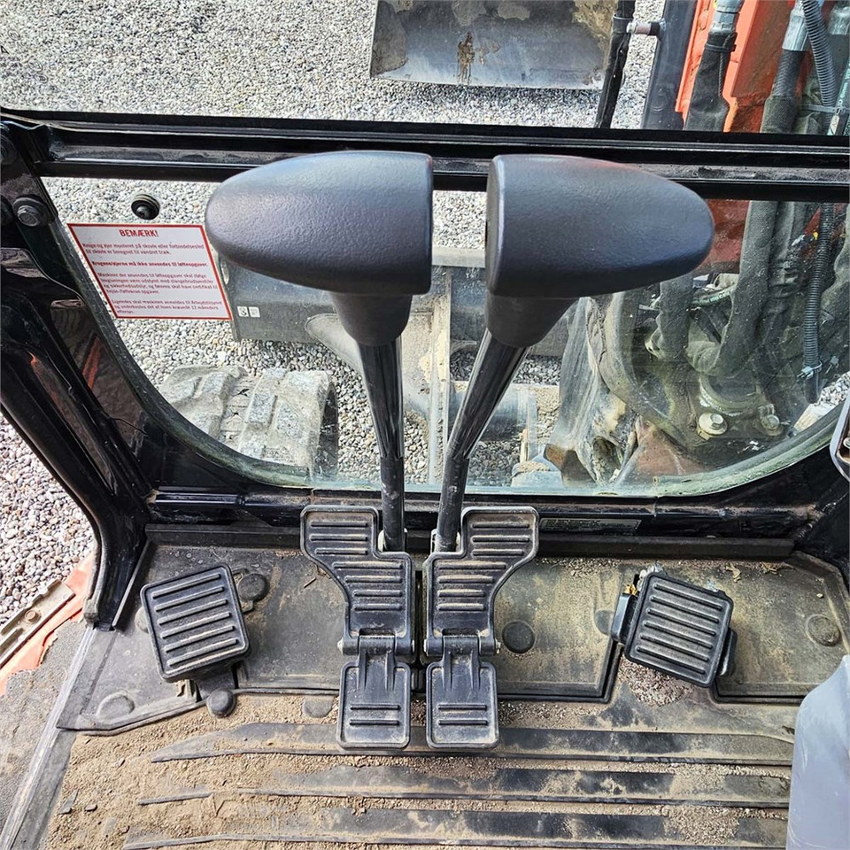 Mini excavator Kubota KX057-4: picture 13