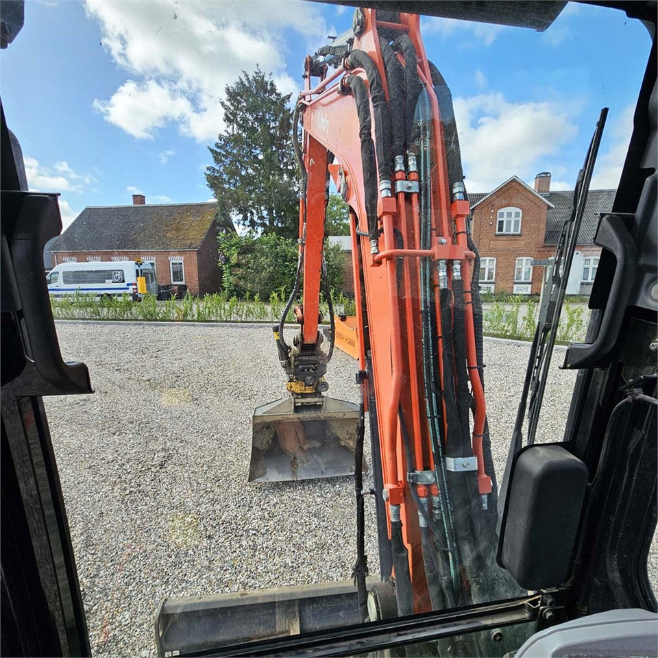 Mini excavator Kubota KX057-4: picture 19