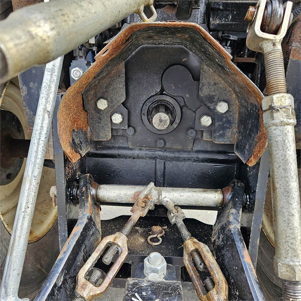 Municipal tractor LS Mtron Ls J27HST: picture 30