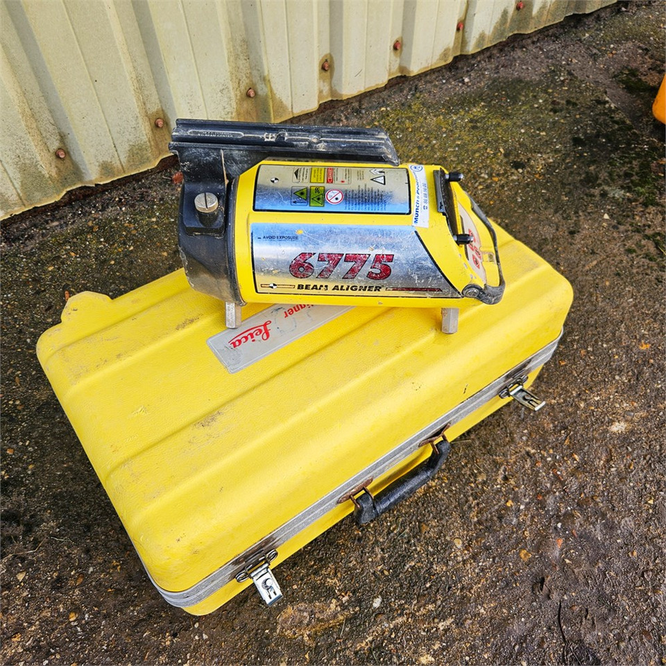 Leica 6775 - Construction equipment: picture 1 Leica 6775 - Construction equipment: picture 1