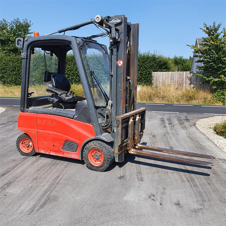 Linde H16 P-01 - Forklift: picture 1 Linde H16 P-01 - Forklift: picture 1
