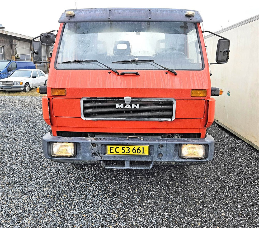 MAN 10 150 - Dropside/ Flatbed truck: picture 2 MAN 10 150 - Dropside/ Flatbed truck: picture 2
