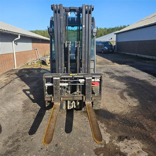Manitou ME430 - Forklift: picture 5 Manitou ME430 - Forklift: picture 5