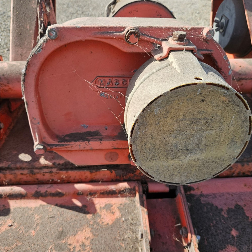 Leasing of Maschio CB300 Maschio CB300: picture 15