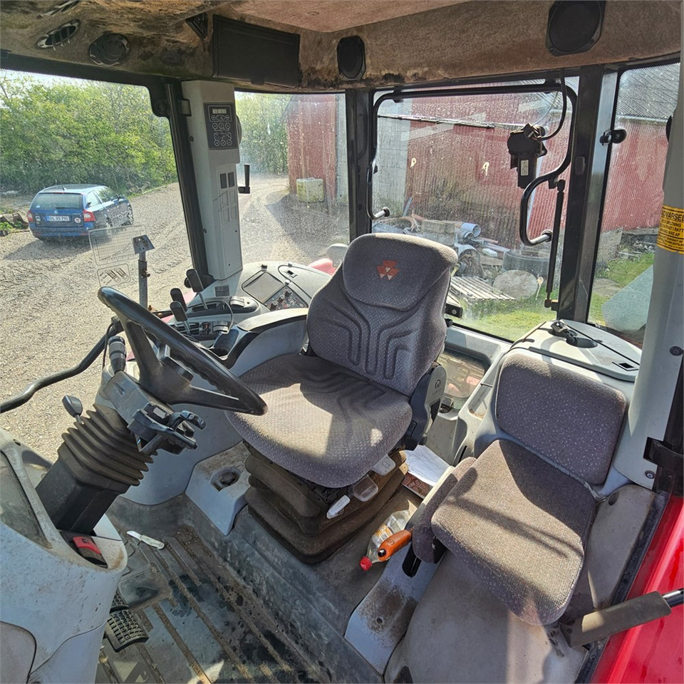 Farm tractor Massey Ferguson 6480 Dyna-6: picture 8