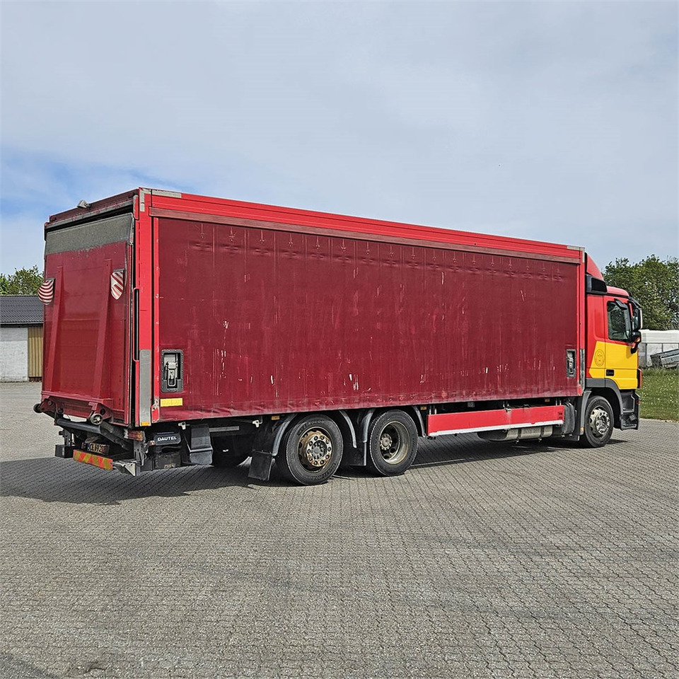 Mercedes Actros 2541 - Box truck: picture 5 Mercedes Actros 2541 - Box truck: picture 5