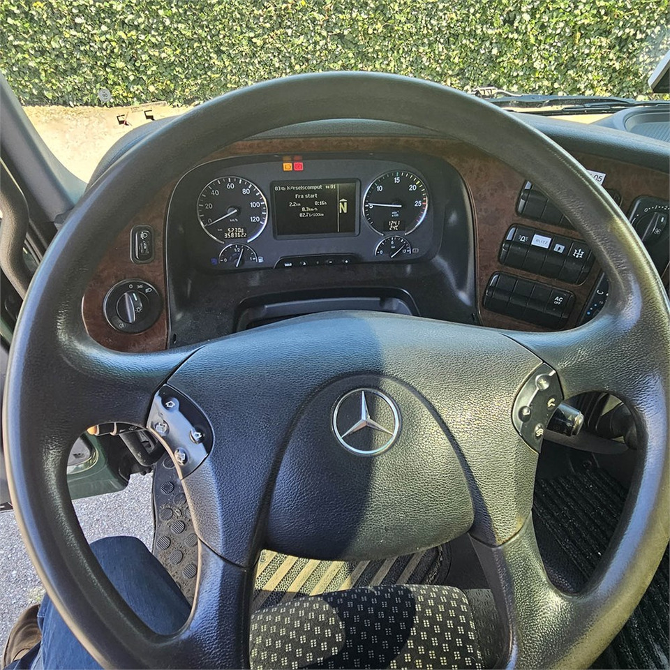 Dropside/ Flatbed truck, Crane truck Mercedes Actros 3341 A BlueTec 5: picture 15 Dropside/ Flatbed truck, Crane truck Mercedes Actros 3341 A BlueTec 5: picture 15