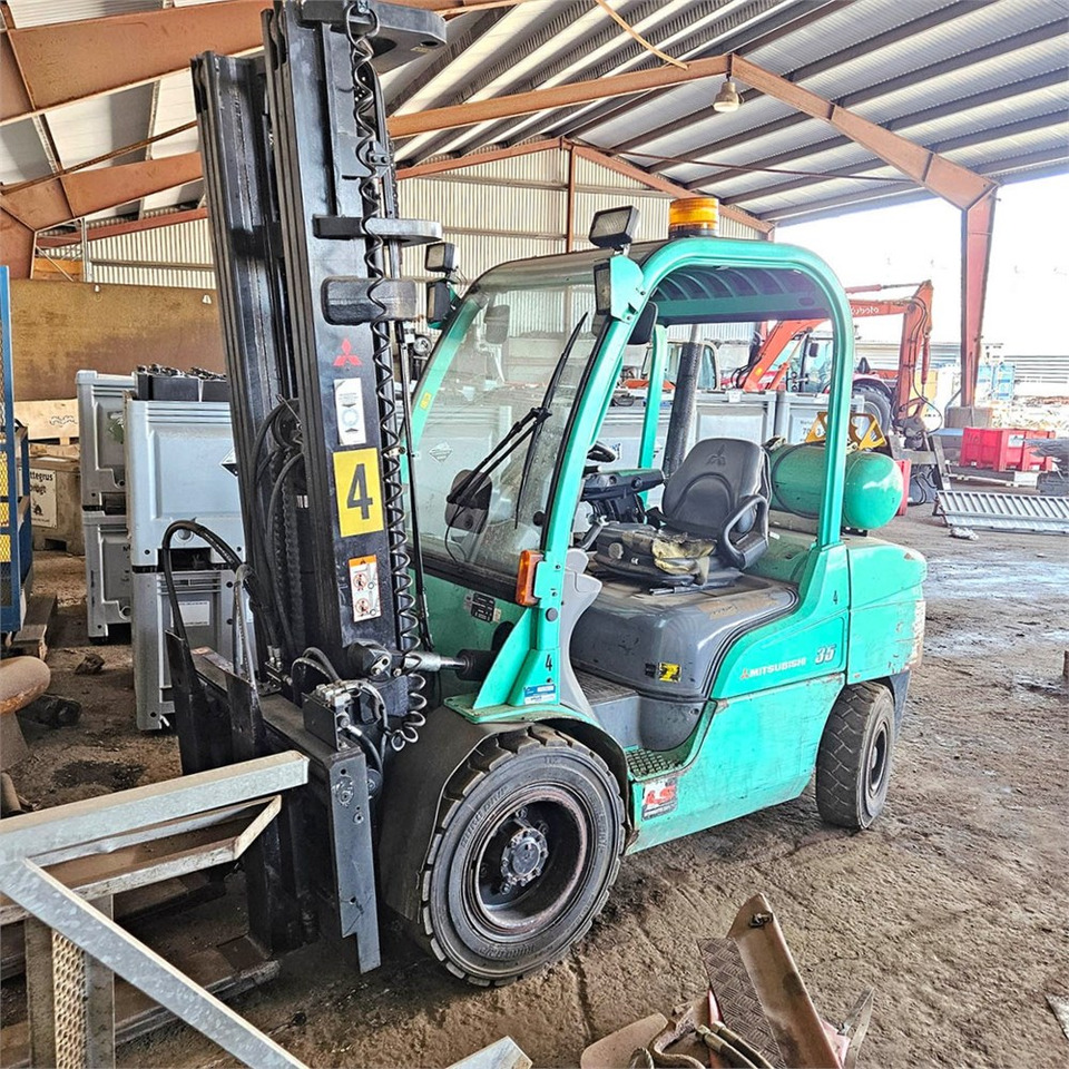 Mitsubishi FG35N - Forklift: picture 2 Mitsubishi FG35N - Forklift: picture 2