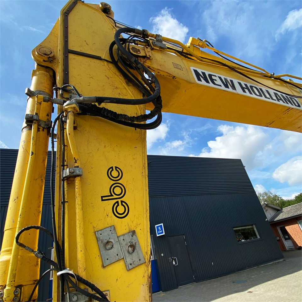 Crawler excavator New Holland E 265 B: picture 20