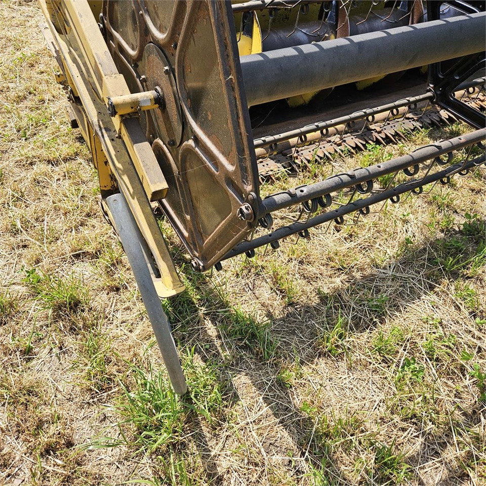 Harvester New Holland TX68: picture 45
