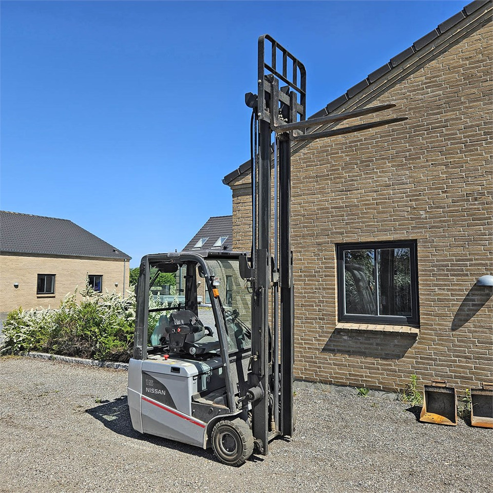 Nissan 1N1L150 - Forklift: picture 3 Nissan 1N1L150 - Forklift: picture 3