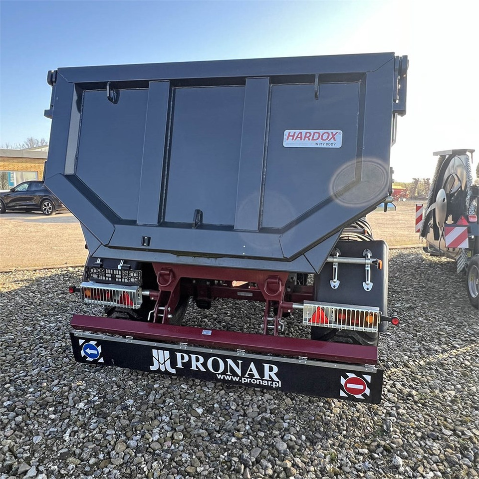 Pronar T701HP - Tipper trailer: picture 5 Pronar T701HP - Tipper trailer: picture 5