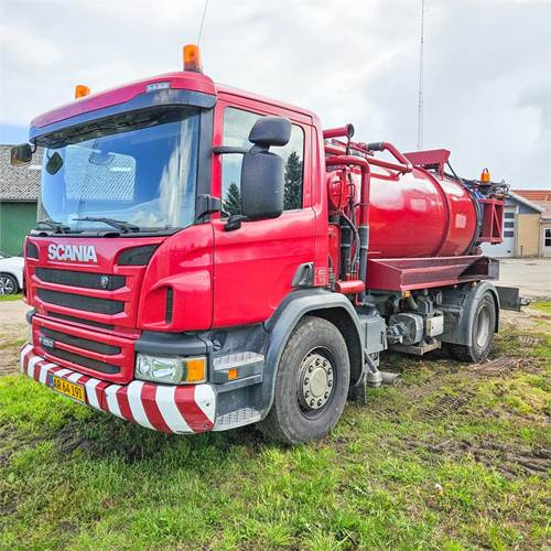 Vacuum truck Scania P250: picture 8