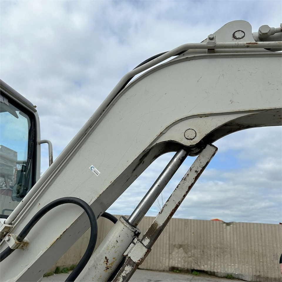 Mini excavator Takeuchi TB125: picture 23