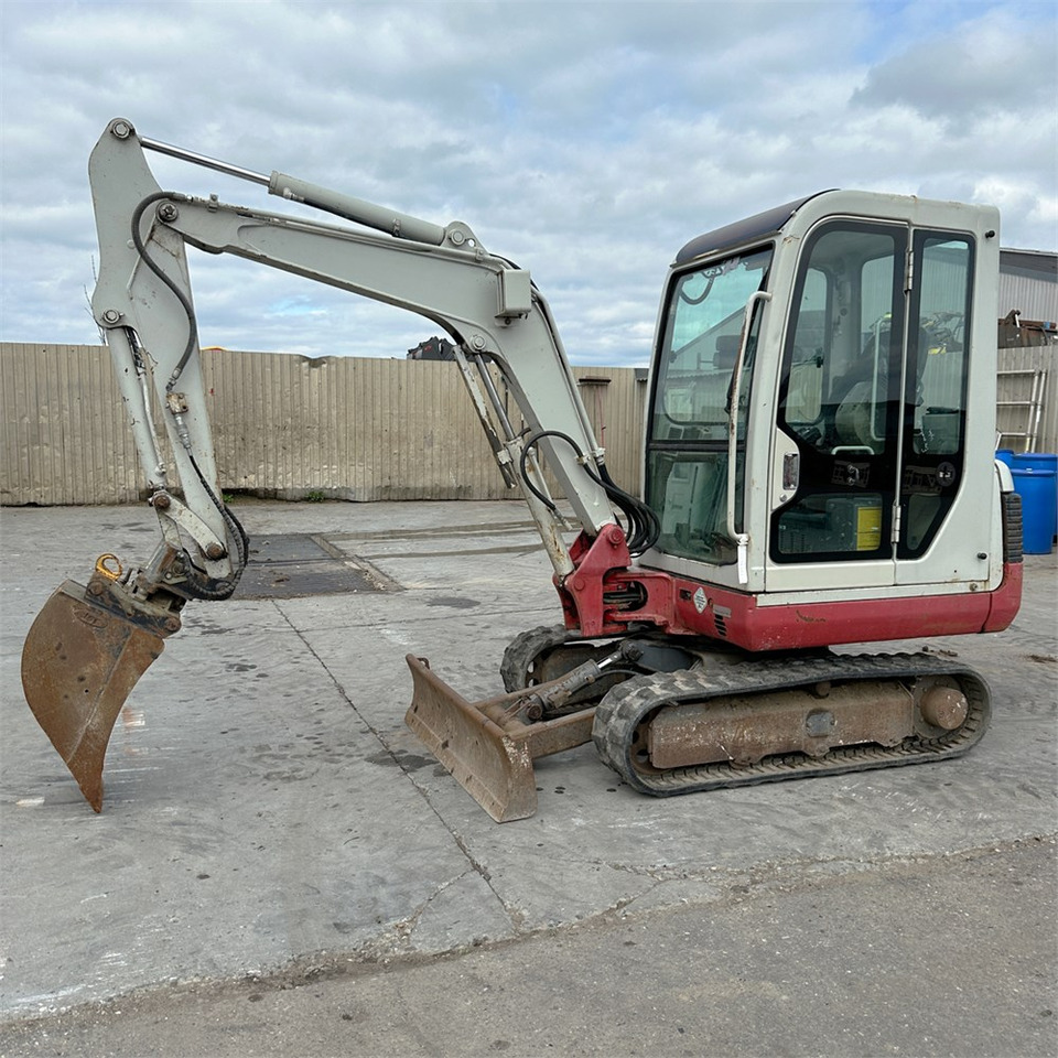 Takeuchi TB125 - Mini excavator: picture 1 Takeuchi TB125 - Mini excavator: picture 1