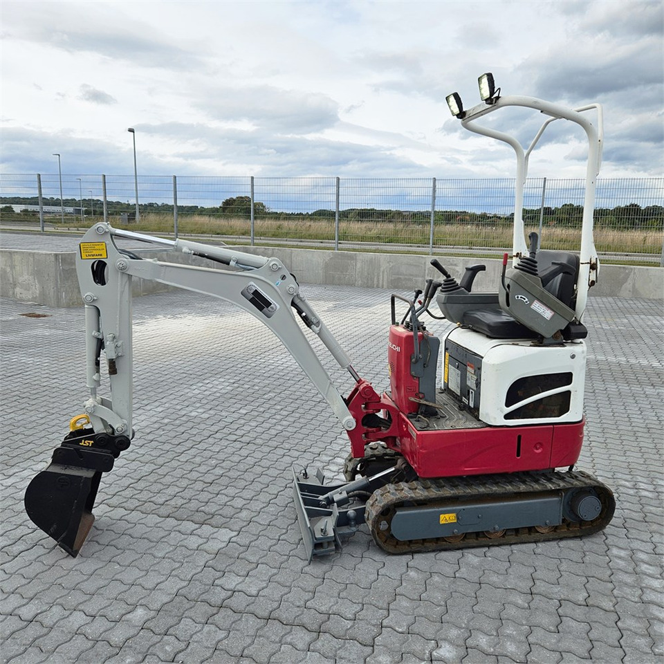 Takeuchi TB210 R - Mini excavator: picture 1 Takeuchi TB210 R - Mini excavator: picture 1