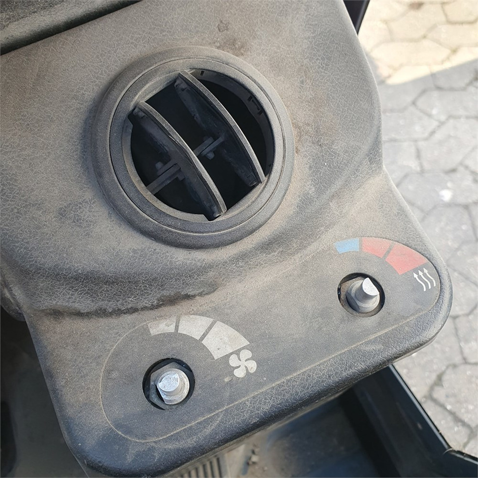 Leasing of Toyota Traigo 20 Toyota Traigo 20: picture 29 Leasing of Toyota Traigo 20 Toyota Traigo 20: picture 29