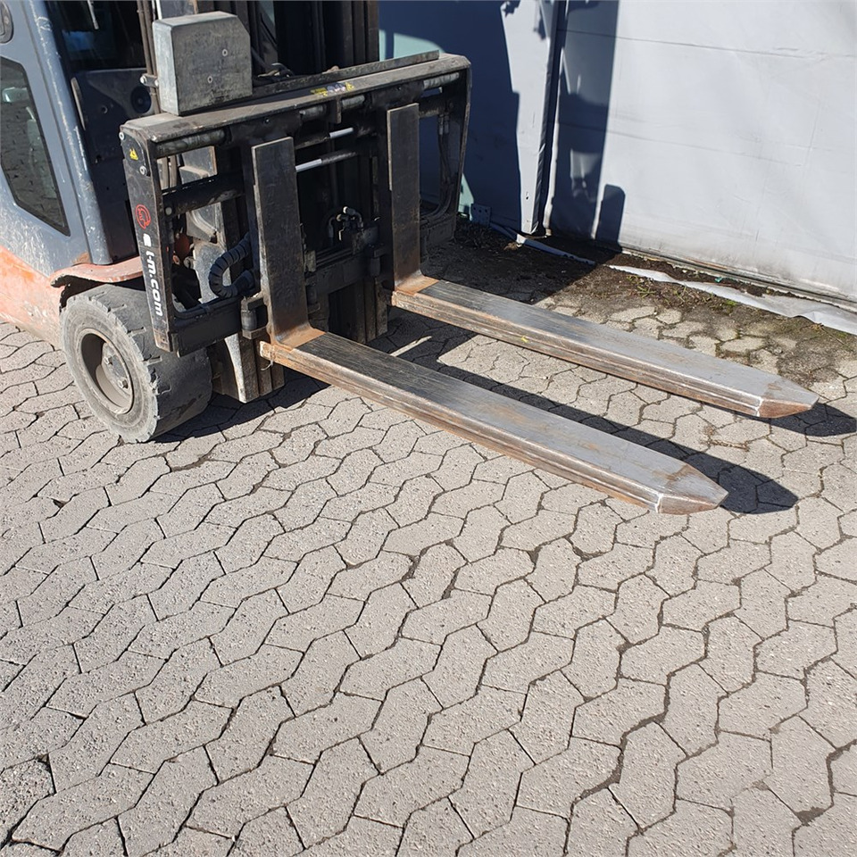 Leasing of Toyota Traigo 20 Toyota Traigo 20: picture 19 Leasing of Toyota Traigo 20 Toyota Traigo 20: picture 19