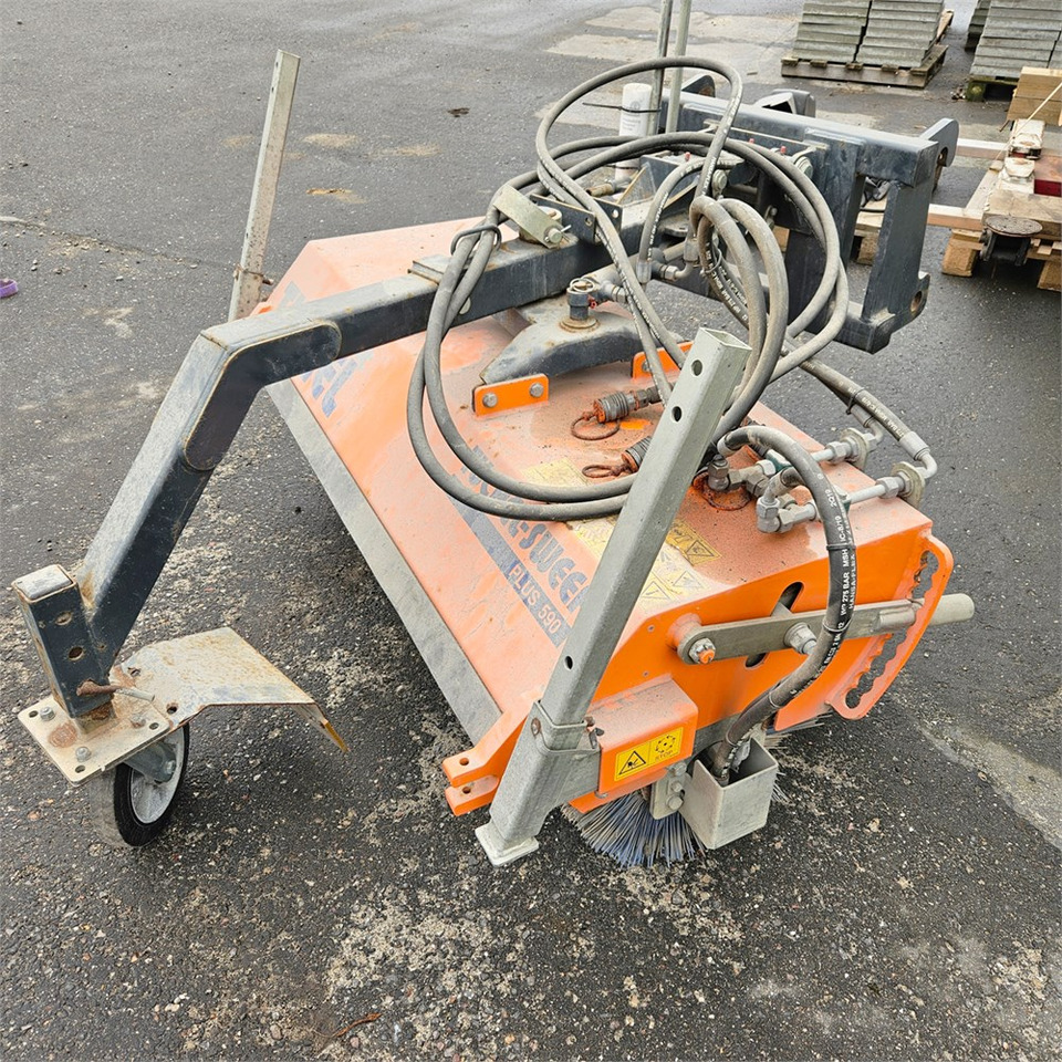 Tuchel Plus 590 - 135 - Broom: picture 3 Tuchel Plus 590 - 135 - Broom: picture 3