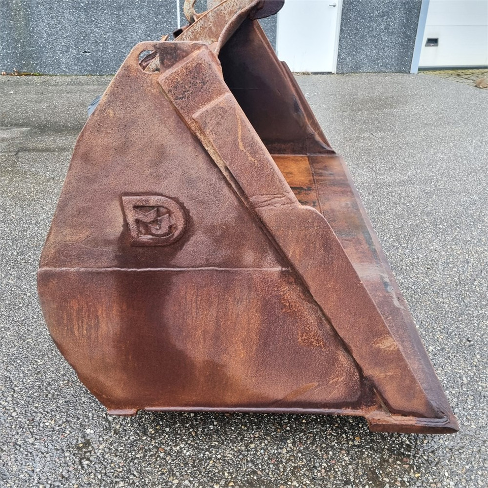 Viby Jern 721D - Loader bucket: picture 2 Viby Jern 721D - Loader bucket: picture 2