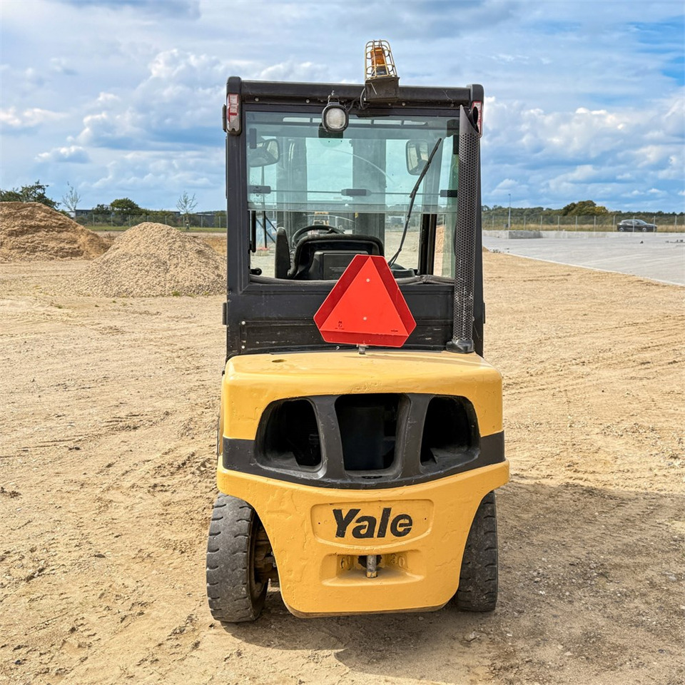 Yale GDP30VX E2345 - Forklift: picture 5 Yale GDP30VX E2345 - Forklift: picture 5