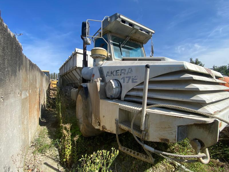 AKERA 17 E - Concrete equipment: picture 2 AKERA 17 E - Concrete equipment: picture 2