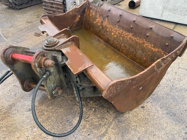 ARDEN EQUIPMENT 1M80 - Excavator bucket: picture 5 ARDEN EQUIPMENT 1M80 - Excavator bucket: picture 5