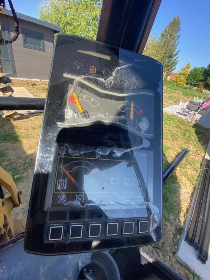 Mini excavator Caterpillar 302 CR: picture 6