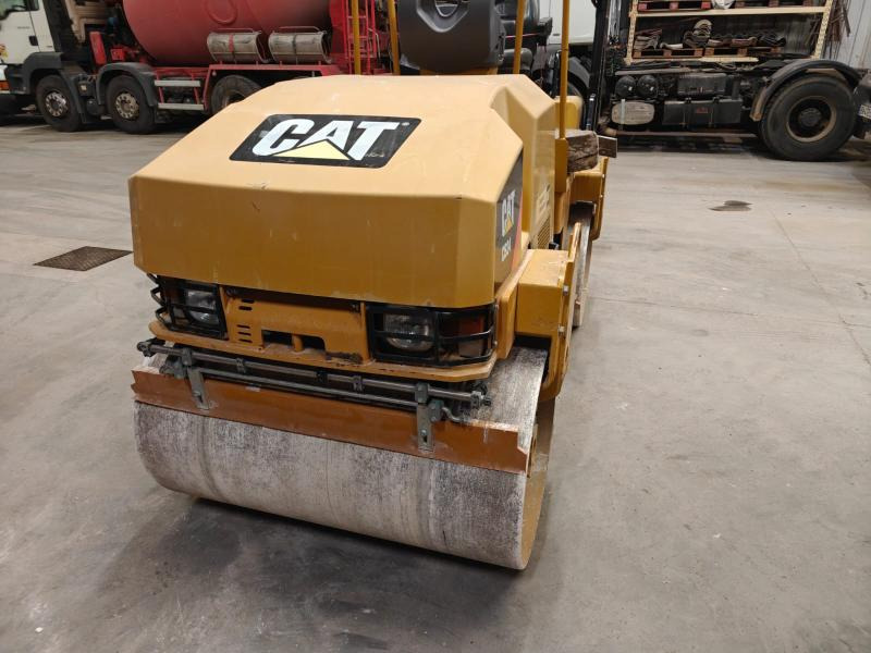 Caterpillar CB24 - Combination roller: picture 4 Caterpillar CB24 - Combination roller: picture 4