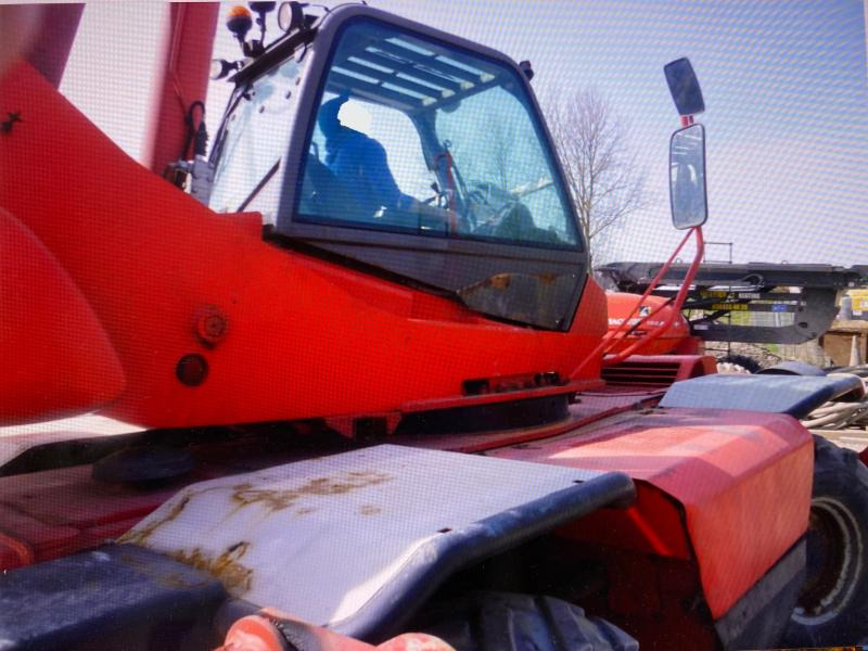 Telescopic handler Manitou MRT 1440 EASY: picture 9
