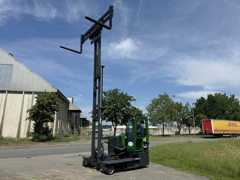 Combilift C4500ET/635D - Side loader: picture 4 Combilift C4500ET/635D - Side loader: picture 4
