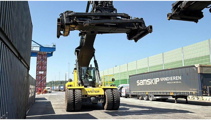 Hyster RS4636IH - Reach stacker: picture 3 Hyster RS4636IH - Reach stacker: picture 3