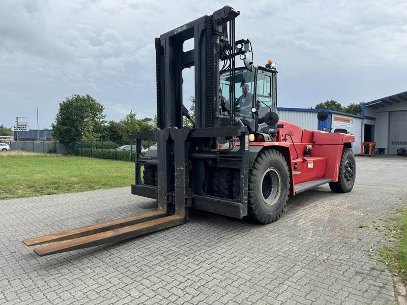 Kalmar DCG300-12LB - Diesel forklift: picture 2 Kalmar DCG300-12LB - Diesel forklift: picture 2