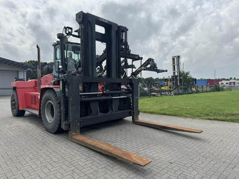 Kalmar DCG300-12LB - Diesel forklift: picture 3 Kalmar DCG300-12LB - Diesel forklift: picture 3