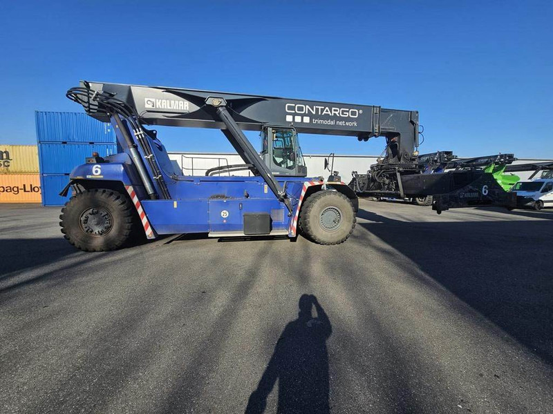Kalmar DRG420-60S5 - Reach stacker: picture 1 Kalmar DRG420-60S5 - Reach stacker: picture 1