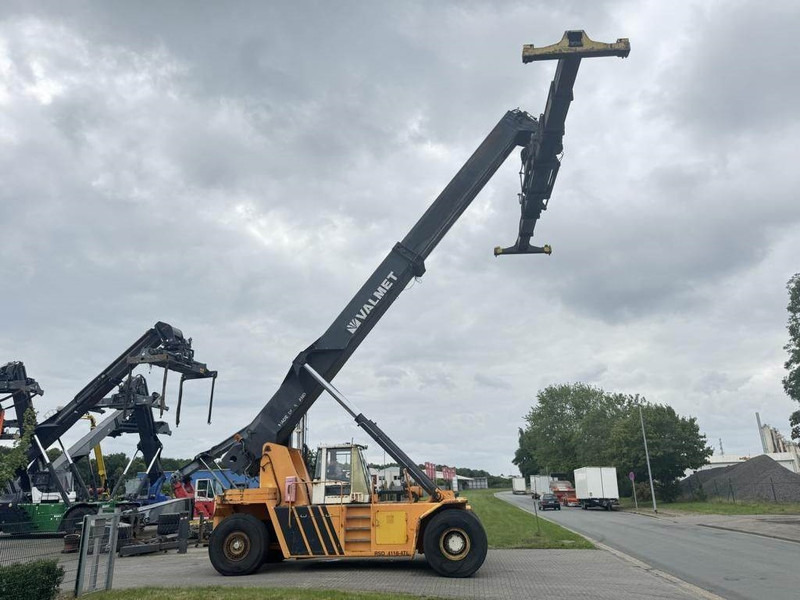 Kalmar Valmet RSD4118-4TL - Reach stacker: picture 4 Kalmar Valmet RSD4118-4TL - Reach stacker: picture 4