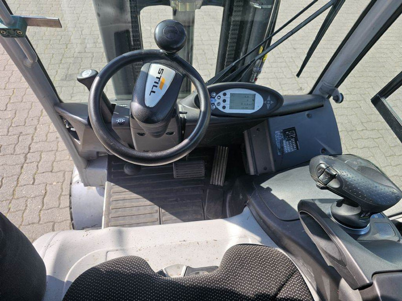 Electric forklift Still RX60-30: picture 9