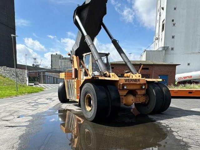 Valmet Kalmar RSD4118-4TL - Reach stacker: picture 5 Valmet Kalmar RSD4118-4TL - Reach stacker: picture 5