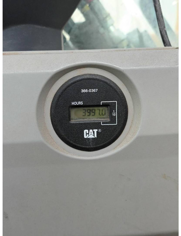 Crawler excavator CAT 330F: picture 10 Crawler excavator CAT 330F: picture 10