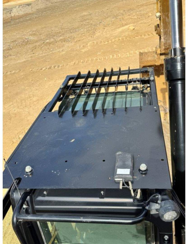 Crawler excavator CAT 374-07: picture 24