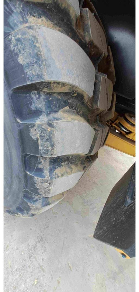 Articulated dumper CAT 730: picture 21