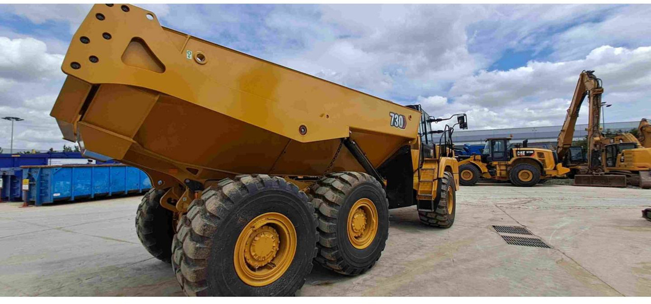 Articulated dumper CAT 730: picture 22
