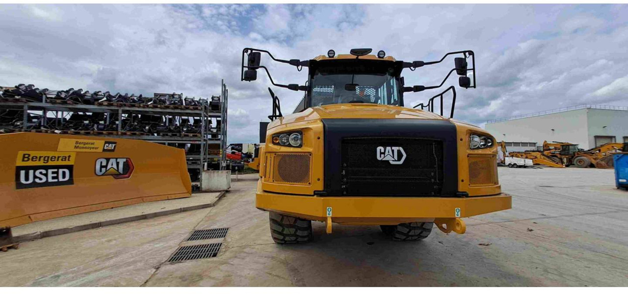 Articulated dumper CAT 730: picture 32