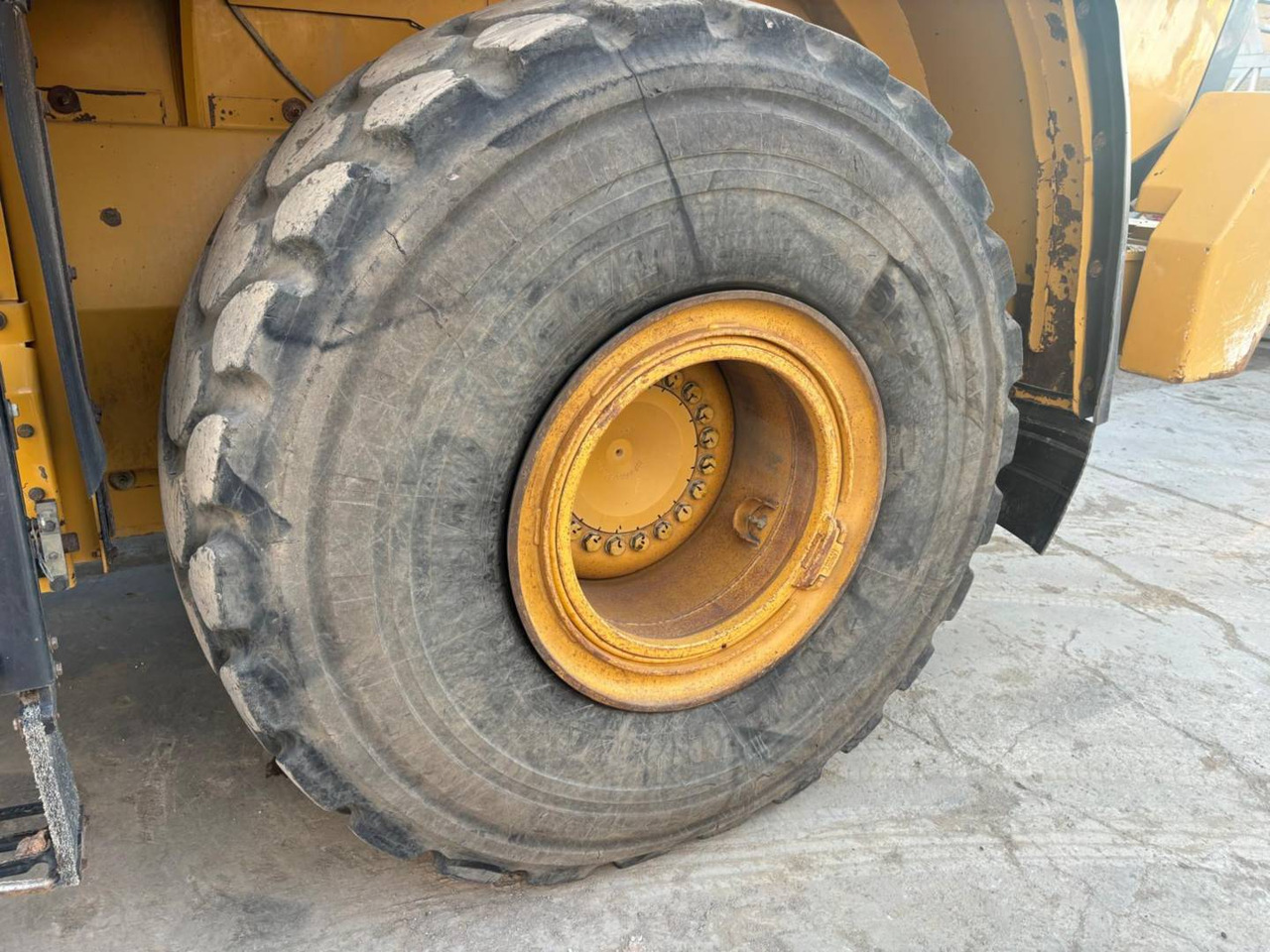 Wheel loader CAT 972K: picture 14